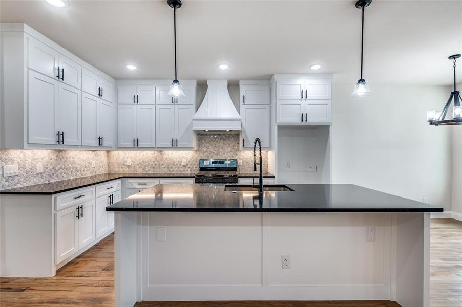 Furnished interior view inside a new home in , Seagoville (Image 7).