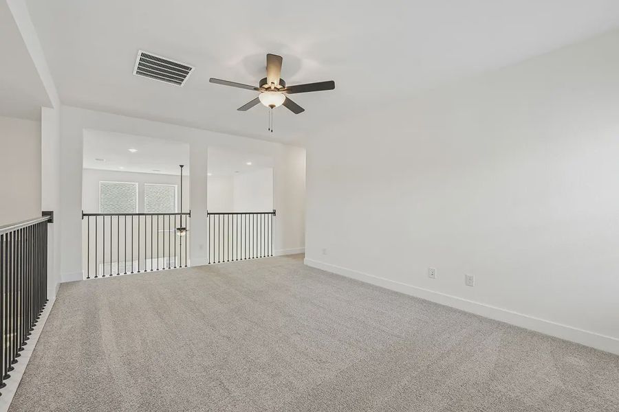 Spacious, unfurnished interior of a new home in Wood Leaf Reserve, Tomball (Image 28). Spacious, unfurnished interior of a new home in Wood Leaf Reserve, Tomball (Image 28).