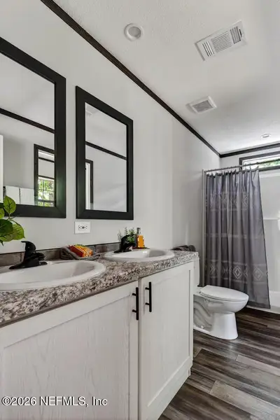 Furnished interior view inside a new home in , Middleburg (Image 11).
