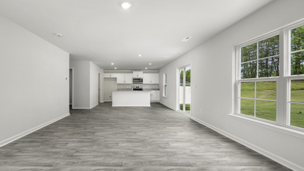 Spacious, unfurnished interior of a new home in Greystone North, Stoneville (Image 13).