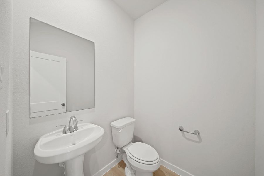 Furnished interior view inside a new home in Riverwood Ranch, Angleton (Image 10).