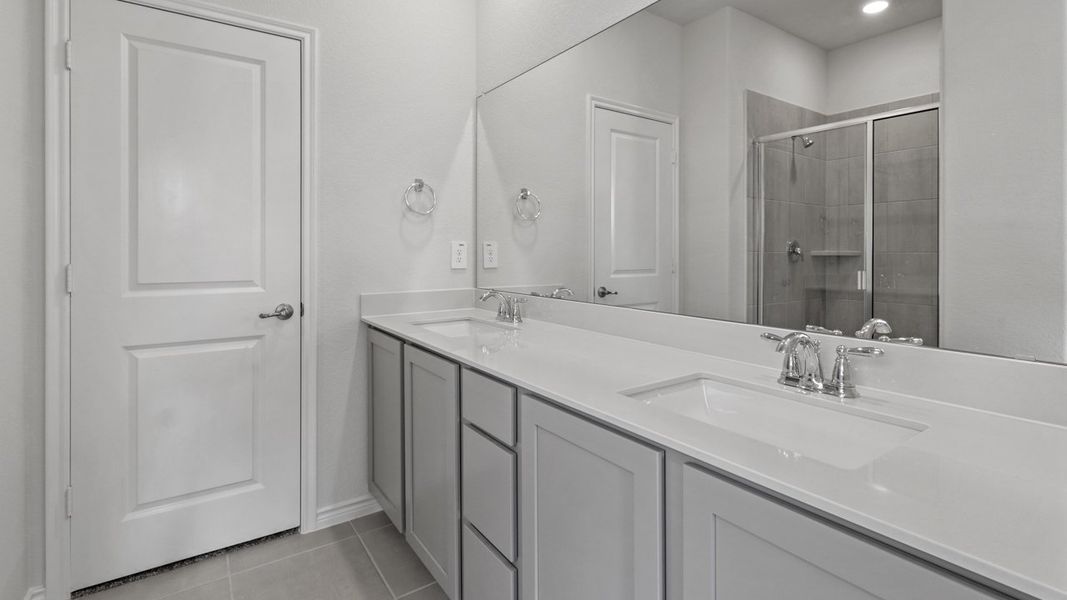 Representative furnished interior of a home built from the Evergreen by D.R. Horton in Morning Ridge, Princeton (Image 6). Representative furnished interior of a home built from the Evergreen by D.R. Horton in Morning Ridge, Princeton (Image 6).