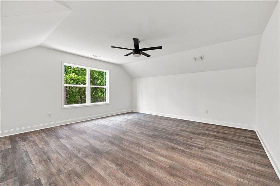 Spacious, unfurnished interior of a new home in , Cedartown (Image 24).
