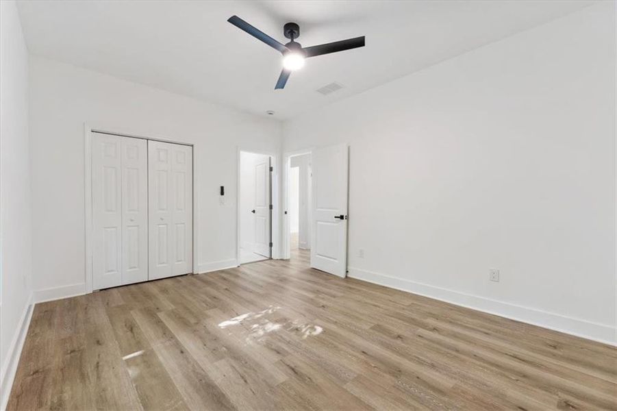 Spacious, unfurnished interior of a new home in , Fairburn (Image 30).