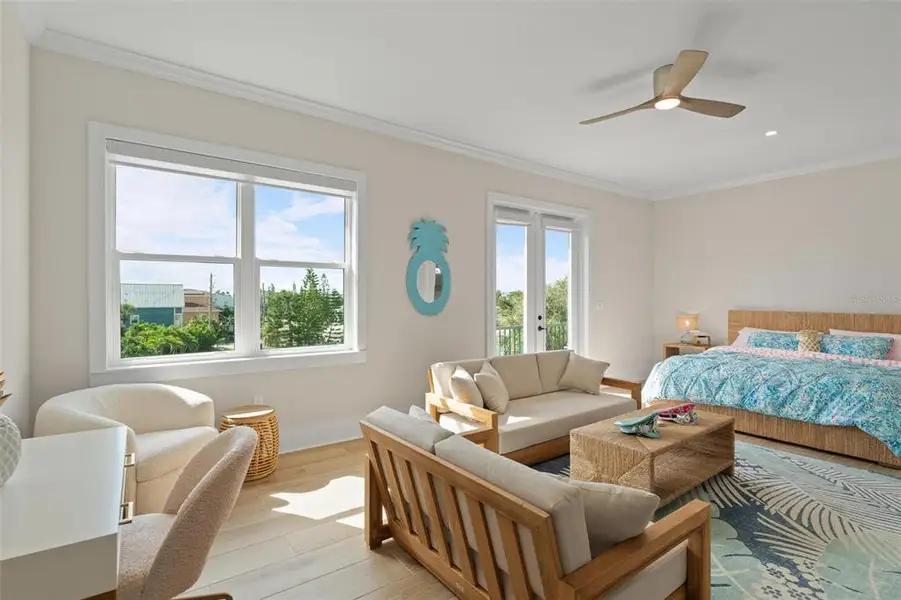 Furnished interior view inside a new home in , Madeira Beach (Image 60).
