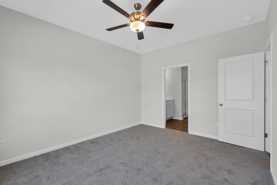 Representative unfurnished interior of a home built from the Glenwood II by Great Southern Homes in Bickley Station, Irmo (Image 19).