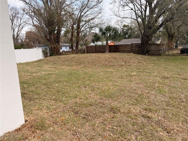 Natural landscape and outdoor views near in Lakeland (Image 4). Natural landscape and outdoor views near in Lakeland (Image 4).