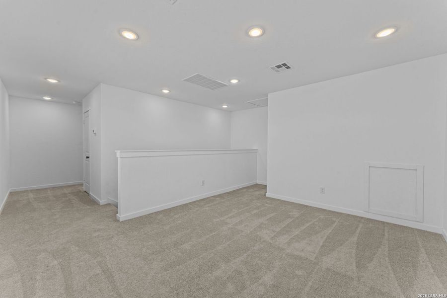 Spacious, unfurnished interior of a new home in Grace Valley, Marion (Image 24).
