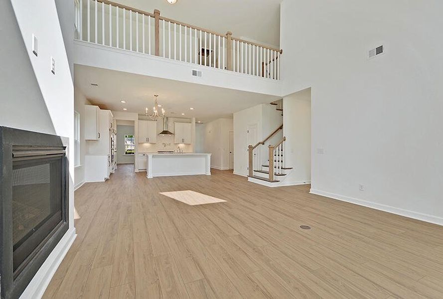 Spacious, unfurnished interior of a new home in , Ravenel (Image 9).