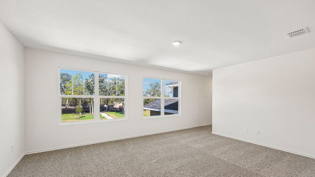 Spacious, unfurnished interior of a new home in Valverde, Bastrop (Image 26).