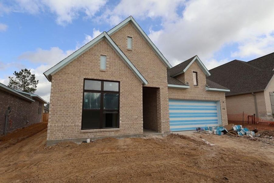Welcome to The Tulip by David Weekley Homes. **HOME ESTIMATED TO BE COMPLETE MAY 2026**