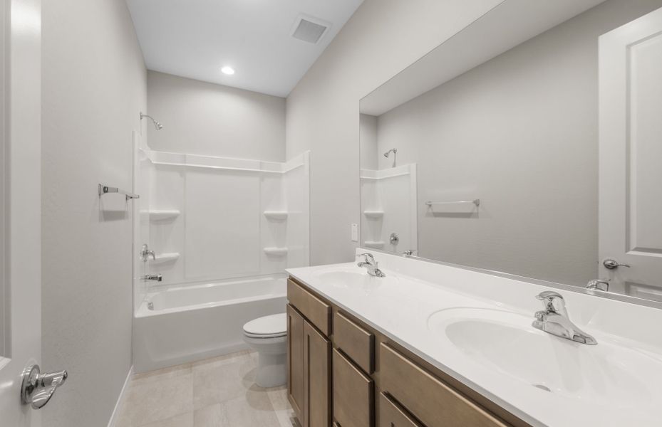 Furnished interior view inside a new home in El Rancho Santa Rosa, Maricopa (Image 11).