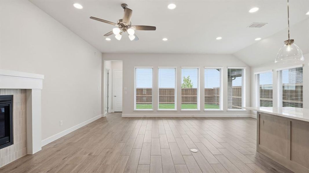 Spacious, unfurnished interior of a new home in Ventana, Fort Worth (Image 19). Spacious, unfurnished interior of a new home in Ventana, Fort Worth (Image 19).