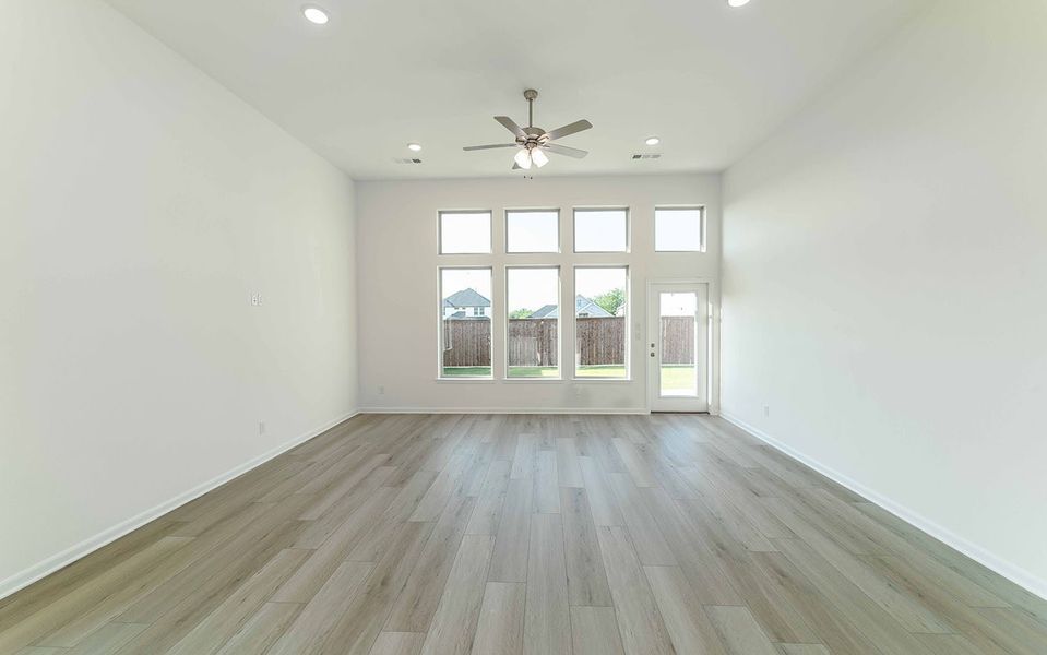 Spacious, unfurnished interior of a new home in La Terra, Celina (Image 18). Spacious, unfurnished interior of a new home in La Terra, Celina (Image 18).