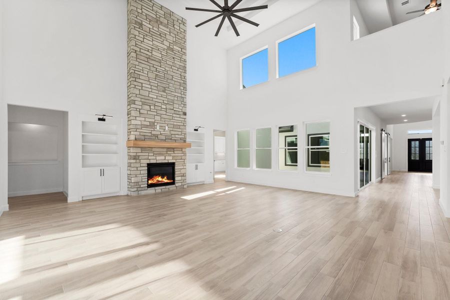 Spacious, unfurnished interior of a new home in , Spring (Image 27). Spacious, unfurnished interior of a new home in , Spring (Image 27).