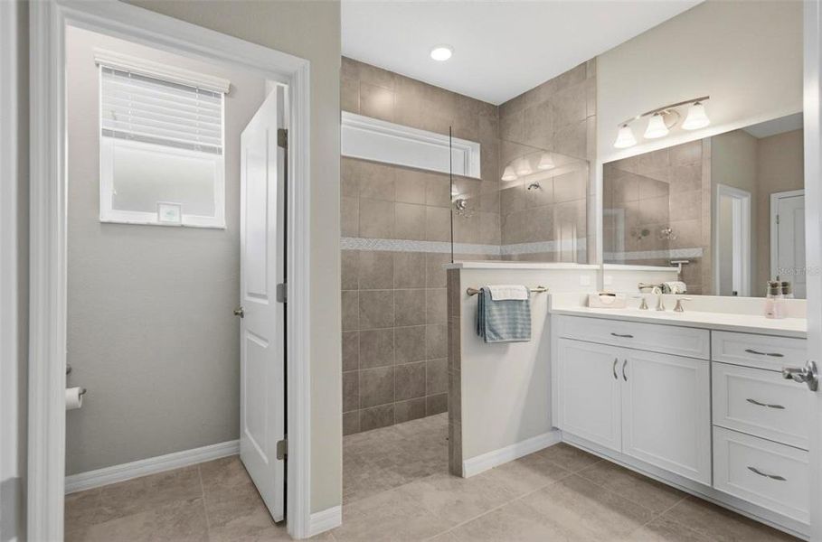 Furnished interior view inside a new home in , Palm Coast (Image 46).
