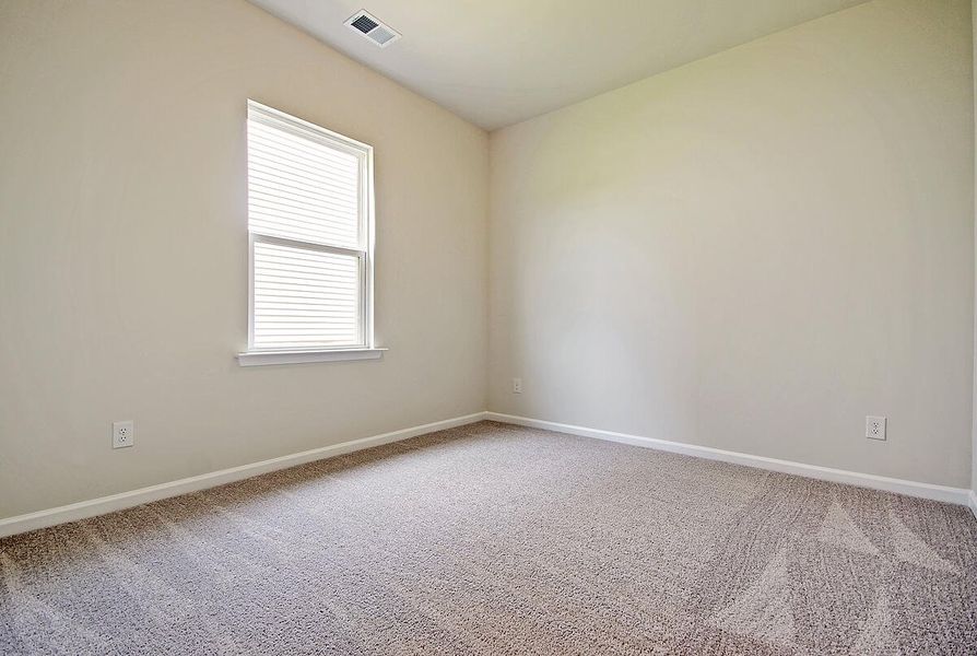 Spacious, unfurnished interior of a new home in , Ravenel (Image 13).