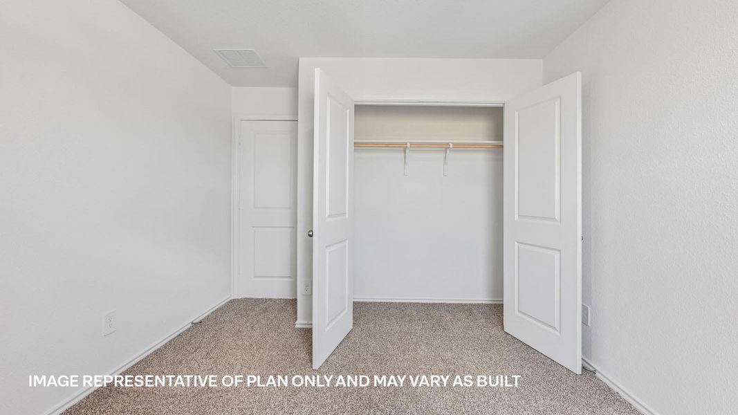 Representative unfurnished interior of a home built from the The Travis by D.R. Horton in Valverde, Bastrop (Image 35).