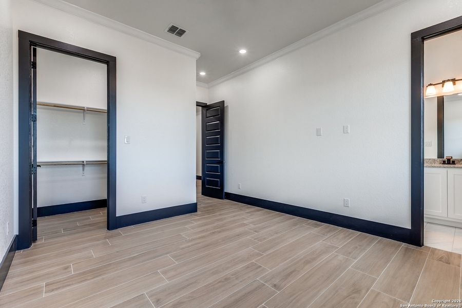 Spacious, unfurnished interior of a new home in , Castroville (Image 20).