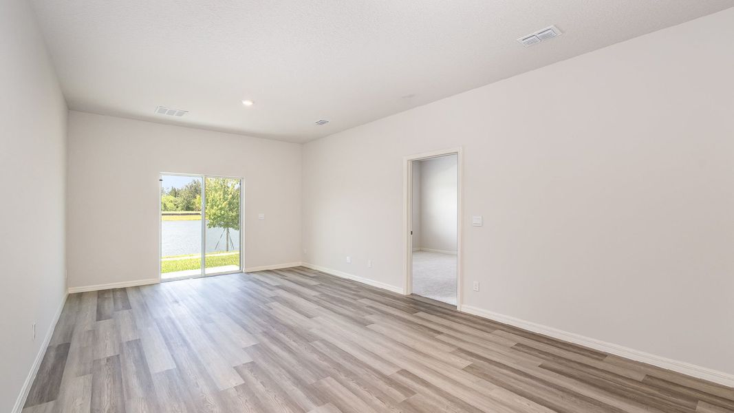 Spacious, unfurnished interior of a new home in Orchid Reserve, Sebastian (Image 9).