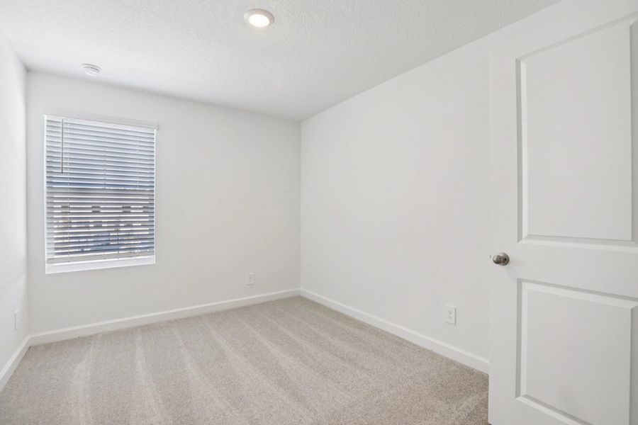 Spacious 2nd bedroom