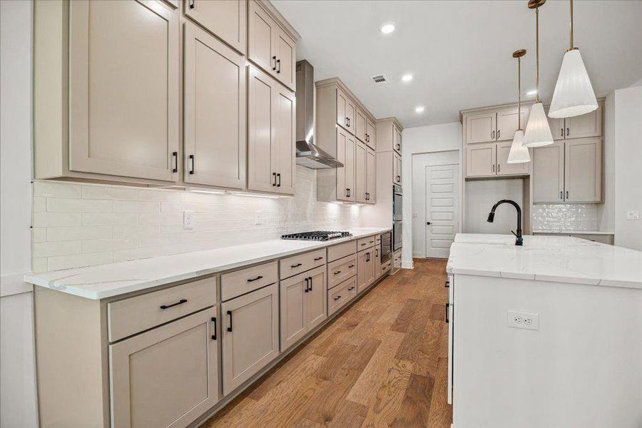 Furnished interior view inside a new home in , Gainesville (Image 9).