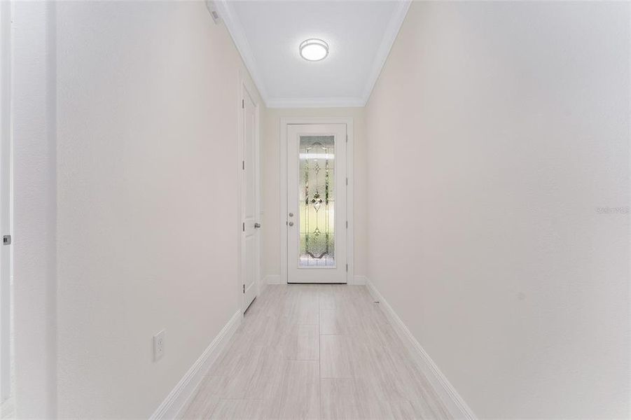 Spacious, unfurnished interior of a new home in , Belleview (Image 30).