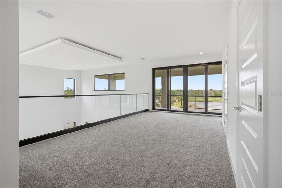 Spacious, unfurnished interior of a new home in , Davenport (Image 16).