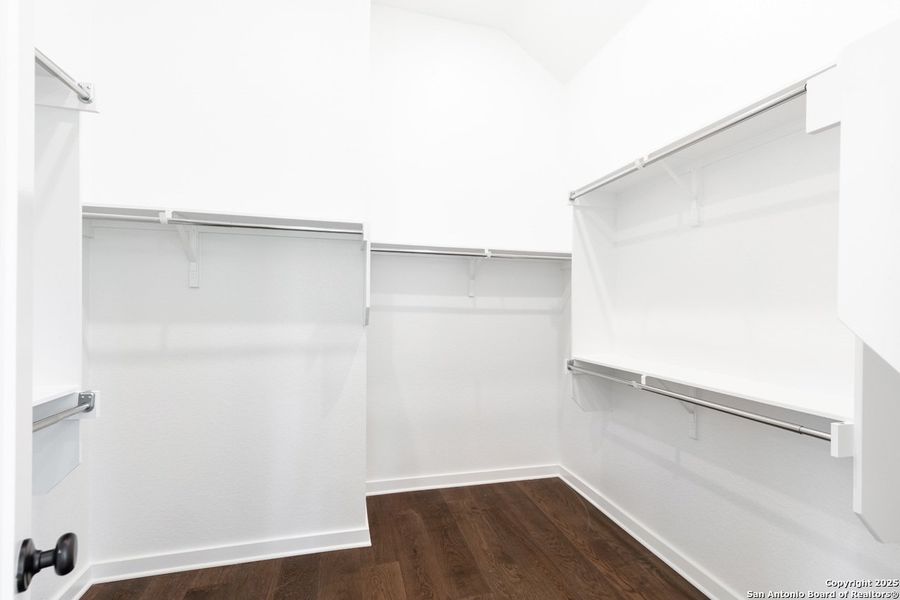 Spacious, unfurnished interior of a new home in Davis Ranch: 50ft. lots, San Antonio (Image 21).