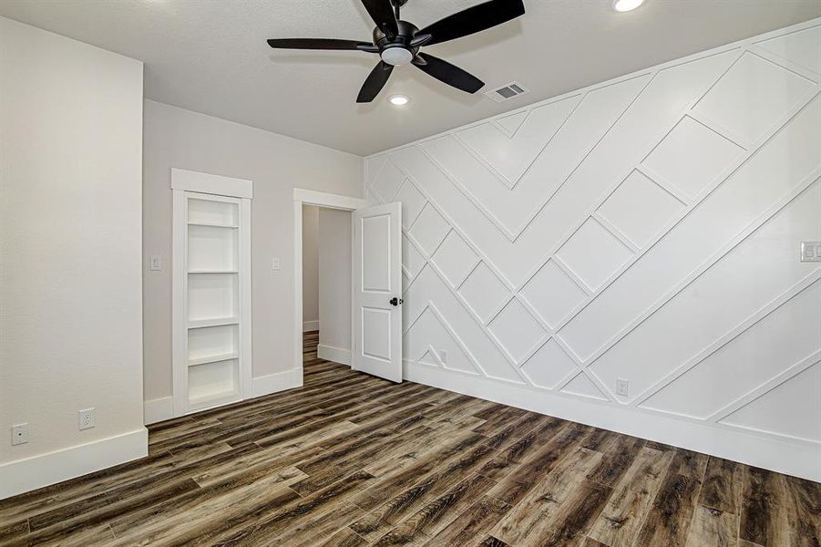 Office with Secret Safety/Gun Closet Office with Secret Safety/Gun Closet