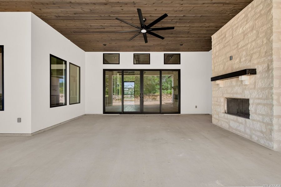 Exterior details and patio area of a home in , San Antonio (Image 28).