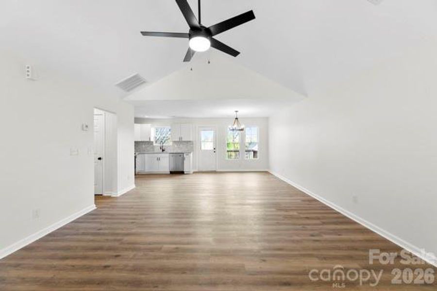Spacious, unfurnished interior of a new home in , Kings Mountain (Image 23).