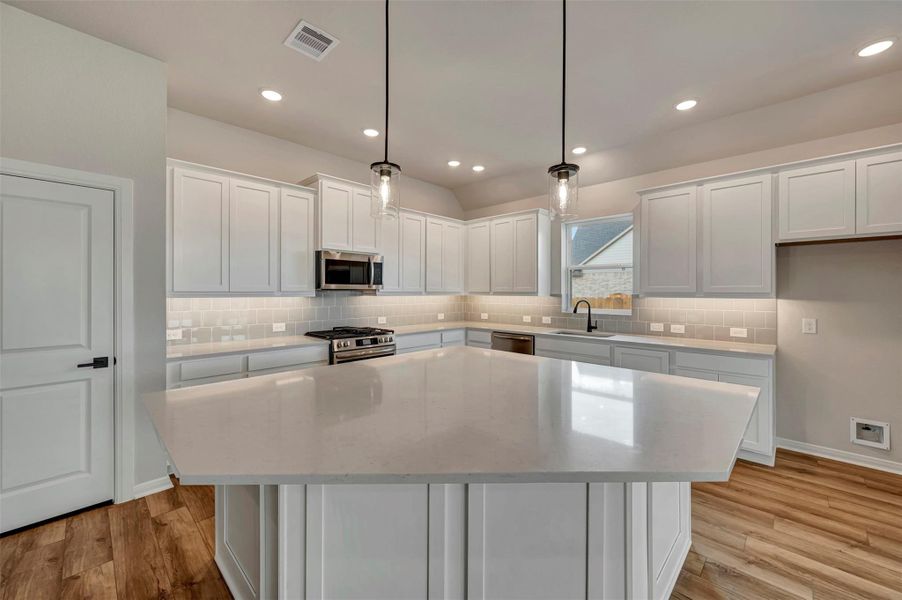 Furnished interior view inside a new home in The Grand Prairie - Retreat Collection, Hockley (Image 6). Furnished interior view inside a new home in The Grand Prairie - Retreat Collection, Hockley (Image 6).