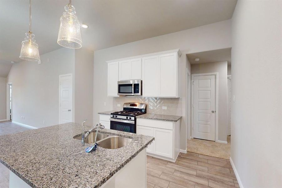 Furnished interior view inside a new home in Elevon, Lavon (Image 9).