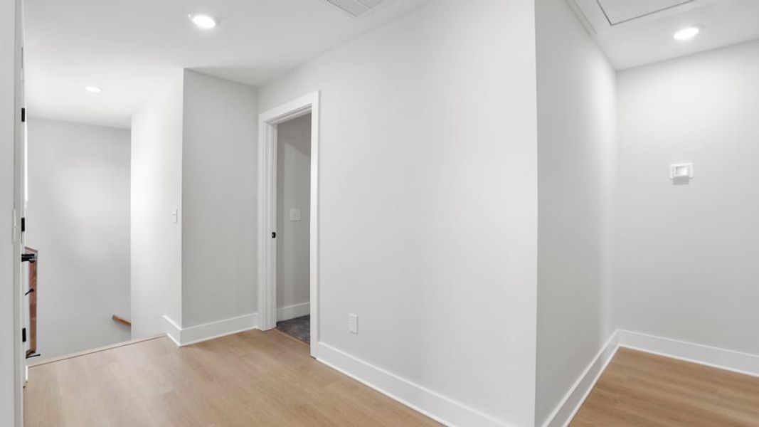 Representative unfurnished interior of a home built from the Bakersfield by D.R. Horton in Edgewood Estates, Greenville (Image 25).