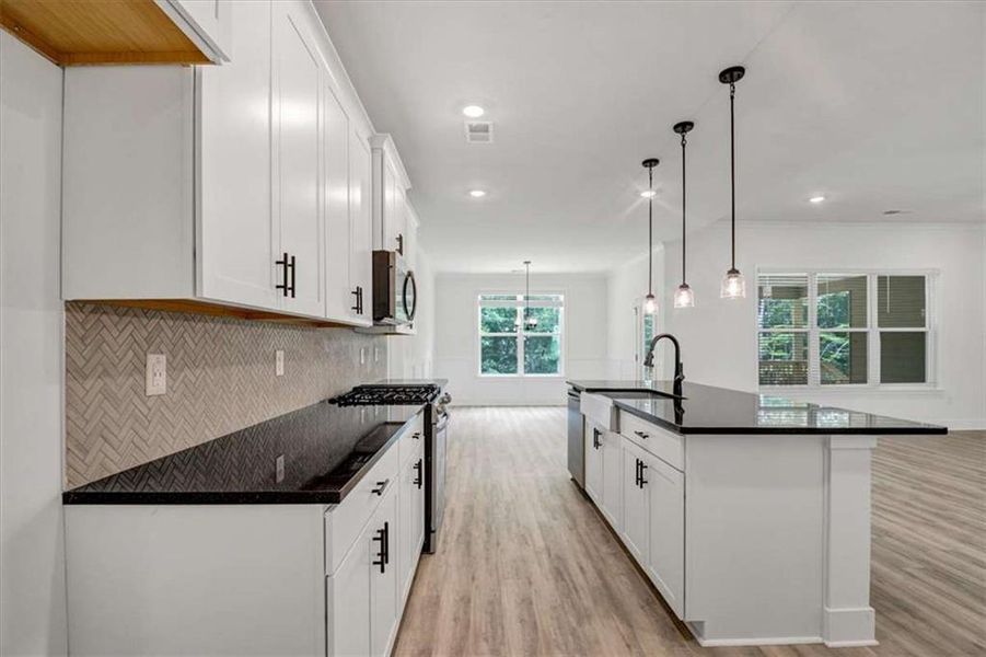 Furnished interior view inside a new home in Tuscany Hills, Douglasville (Image 10).