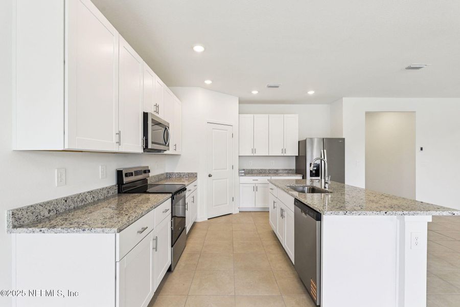 Image 39 of a home in Lakes at Bella Lago - Signature Series.