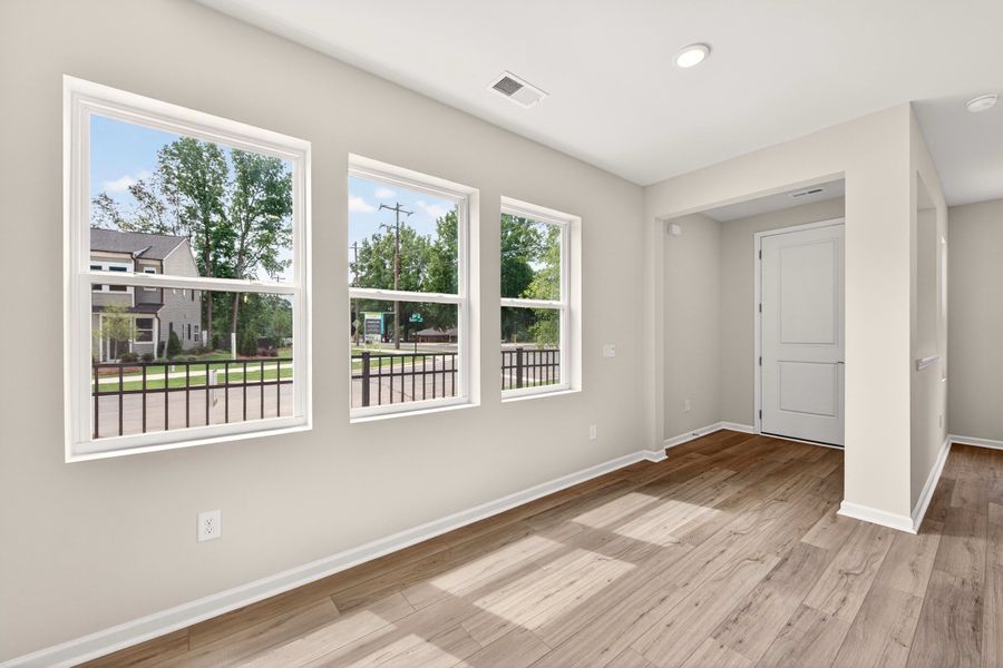 Spacious, unfurnished interior of a new home in Amplitude, Charlotte (Image 15).