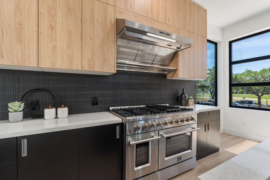 This premium Forno range offers a professional level experience in a kitchen that fits into the daily rhythm of the home.