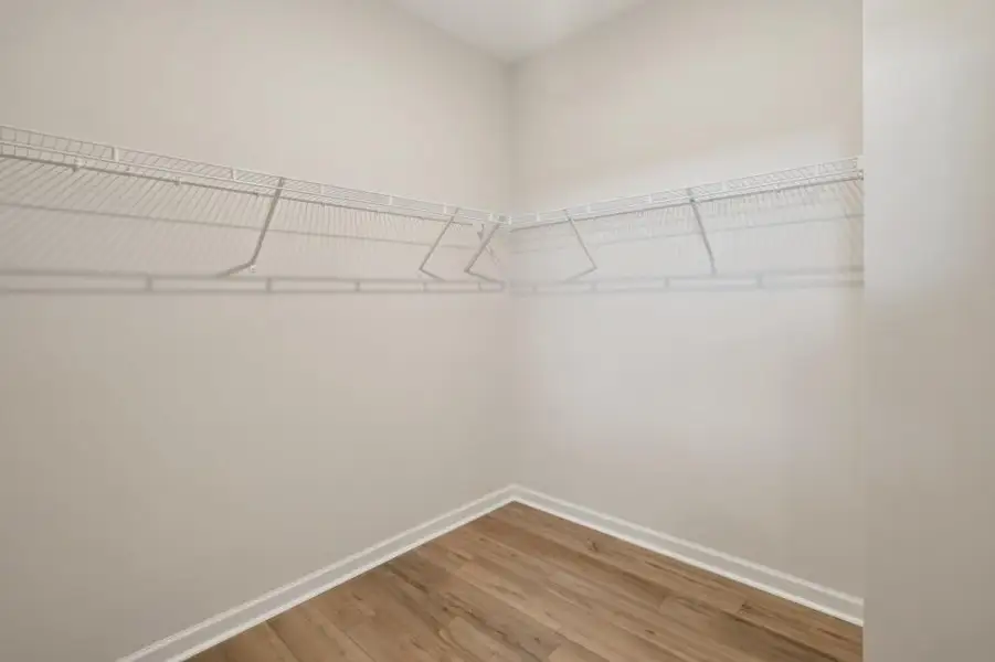 Spacious, unfurnished interior of a new home in North Haven, Rome (Image 21).