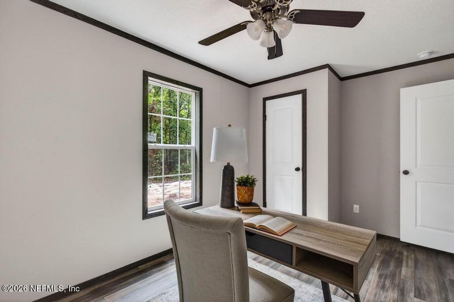 Furnished interior view inside a new home in , Middleburg (Image 38).