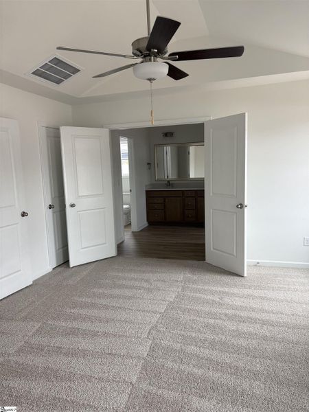 Spacious, unfurnished interior of a new home in Hazelwood, Boiling Springs (Image 18).