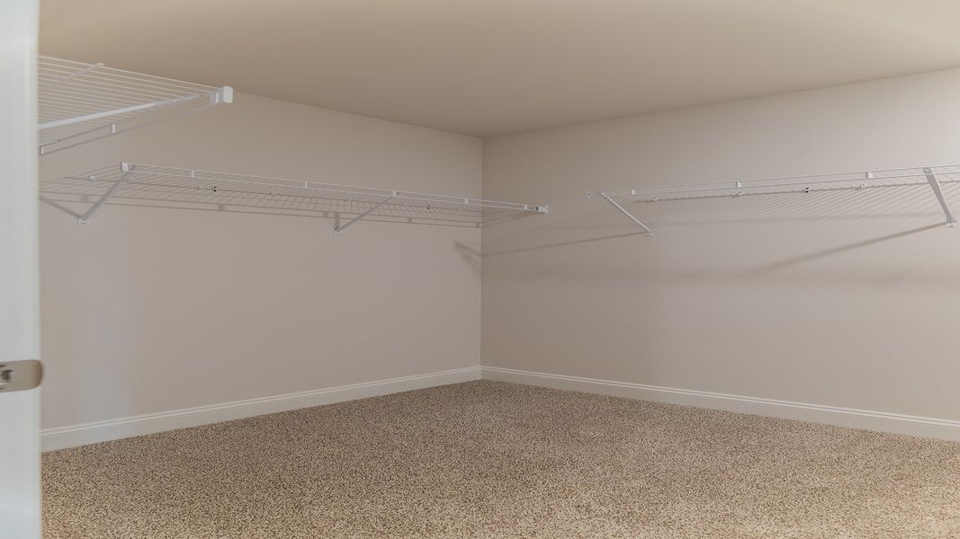 Spacious, unfurnished interior of a new home in Wesley Park, Crawfordville (Image 18).