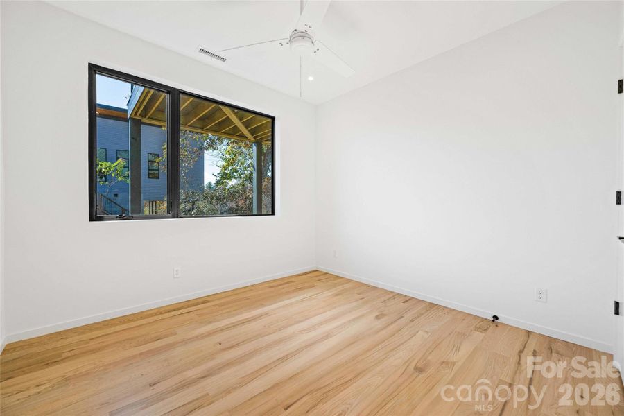 Spacious, unfurnished interior of a new home in , Asheville (Image 23).