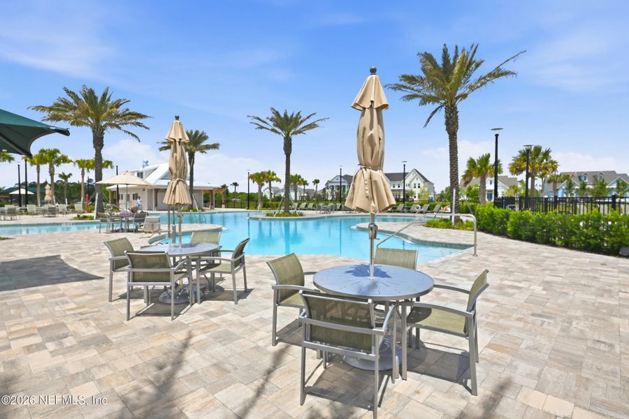 Community amenities in Seven Pines, Jacksonville (Image 44).