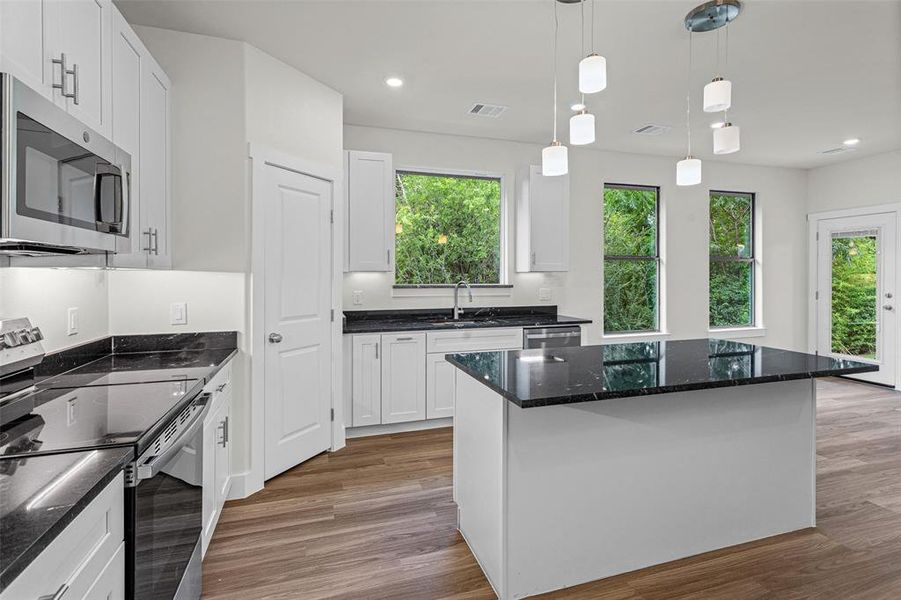 Furnished interior view inside a new home in , Granbury (Image 19).
