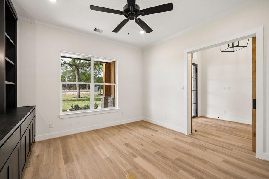 Spacious, unfurnished interior of a new home in , Plantersville (Image 20).