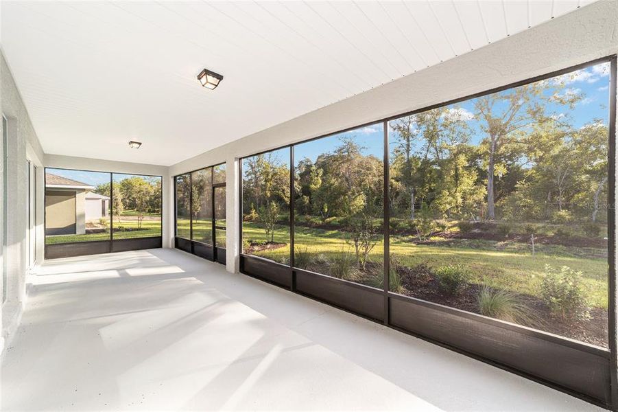 Exterior details and patio area of a home in , Ocala (Image 19).