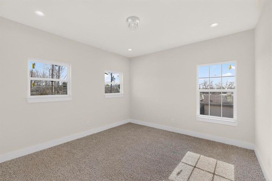 Spacious, unfurnished interior of a new home in , Kaufman (Image 20).