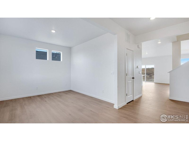 Spacious, unfurnished interior of a new home in Vista Meadows, Fort Lupton (Image 42).